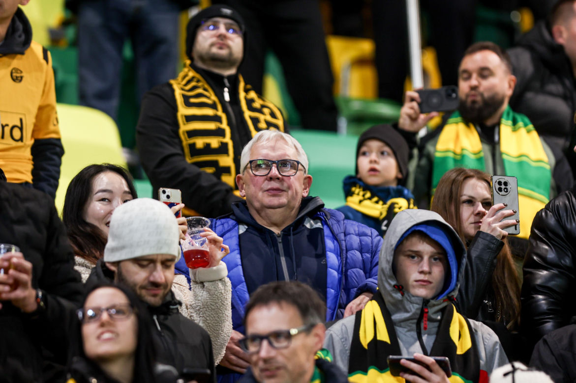 Mecz GKS Katowice - Korona Kielce. Ponad 12 tysięcy kibiców zobaczyło heroiczne zwycięstwo