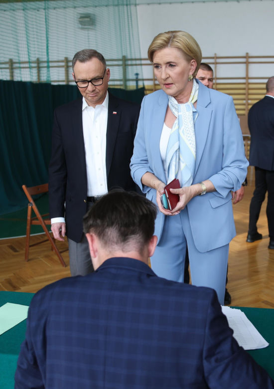Głosowanie Andrzeja i Agaty Dudów 