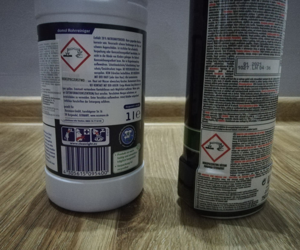 Butelki po niebezpiecznej chemii domowej
