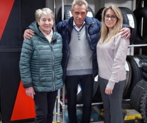 Urząd kazał mu zapłacić 2 miliony złotych, bo przekazał opony fundacji. Pan Sławomir 8 lat walczył o sprawiedliwość