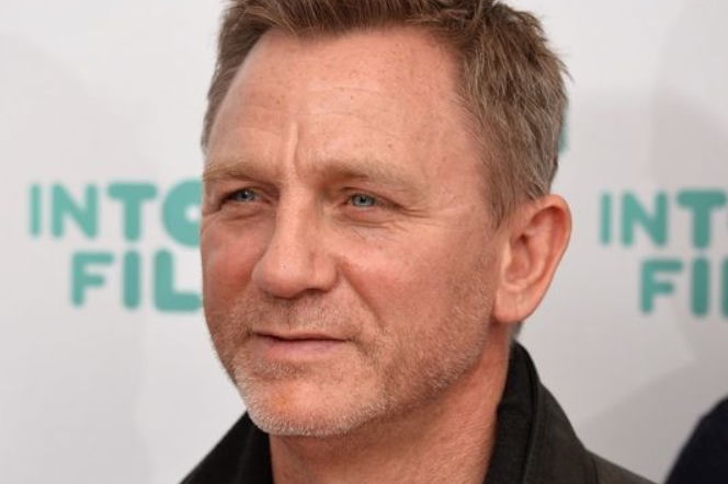 Daniel Craig