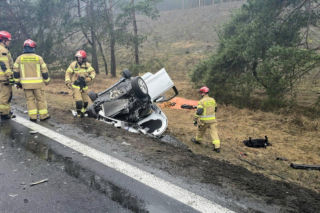 Groźny wypadek pod Toruniem! Zderzyły się osobówka i ciężarówka