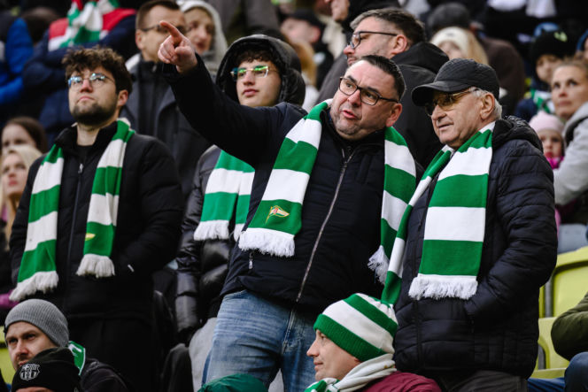 Lechia Gdańsk - Raków Częstochowa; Zdjęcia kibiców z meczu 30. kolejki PKO BP Ekstraklasy