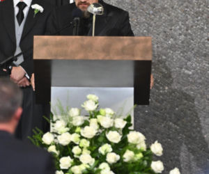 Zaskakujący widok na pogrzebie Frycza. Pojawili się żołnierze