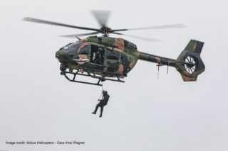 H145M używa wyciągarki