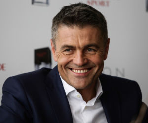 KRZYSZTOF HOŁOWCZYC
