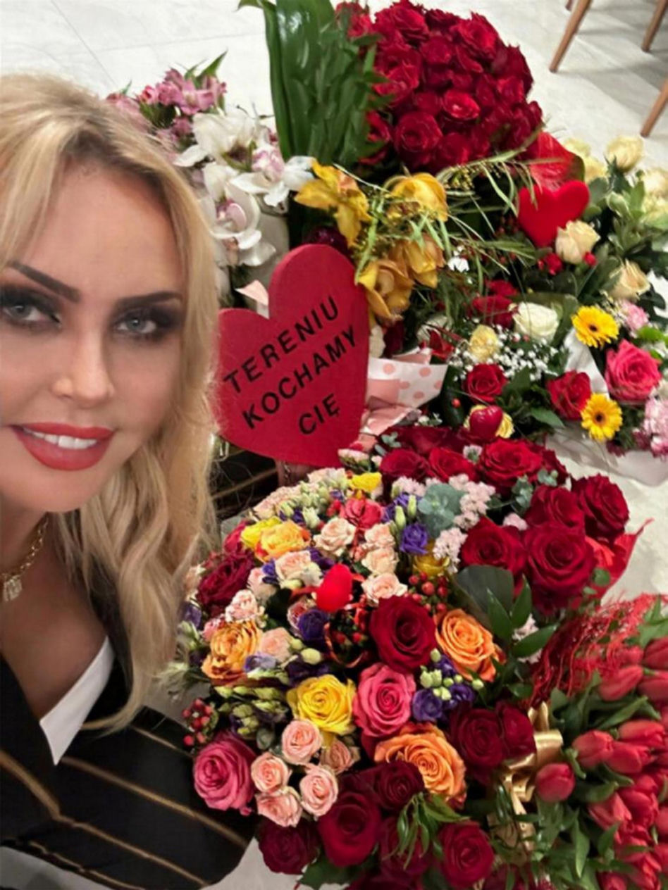 Teresa Werner dostała ogromny bukiet kwiatów. Jest też wyznanie miłości!
