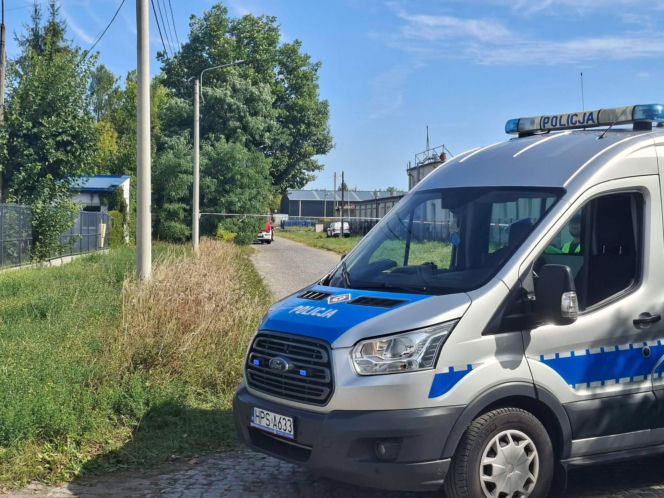 Pożar w fabryce dronów wojskowych w Skarżysku-Kamiennej. Policja bada przyczyny, ulica zablokowana