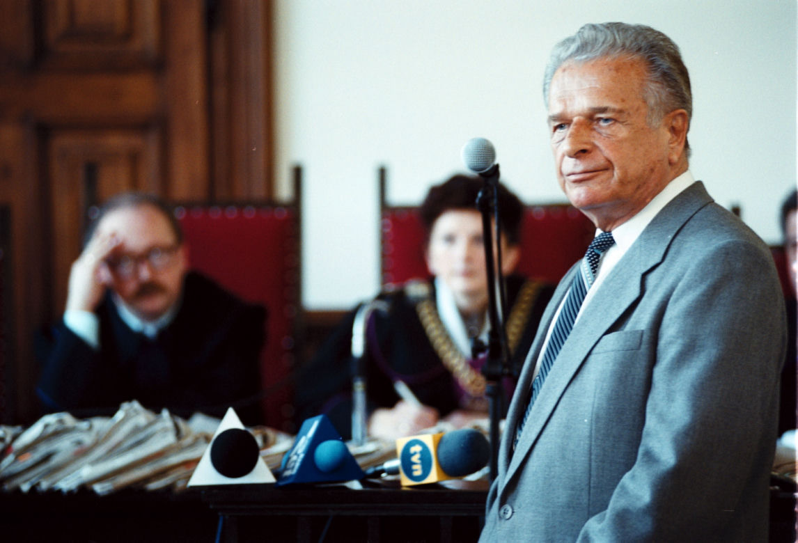 Tak wygląda grób Czesława Kiszczaka 