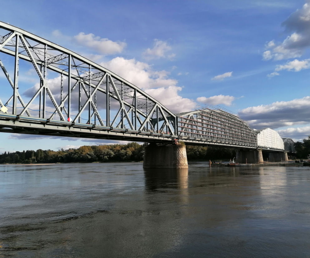Remontowany most im. Piłsudskiego w Toruniu