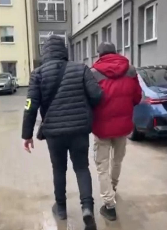 Zadał Darkowi kilkadziesiąt ciosów maczetą