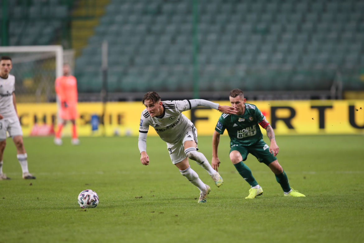 Michał Karbownik jak Maradona