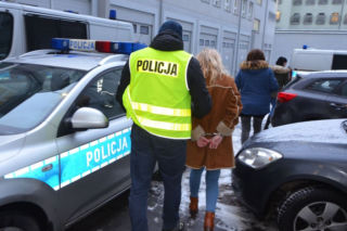 Gdańsk: Miała opiekować się 82-latkiem. Ukradła z sejfu pół miliona złotych [AUDIO]