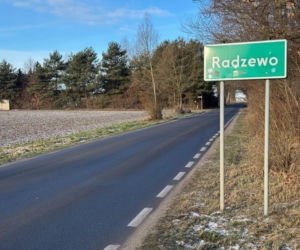 Wiktorek wpadł z mamą do stawu