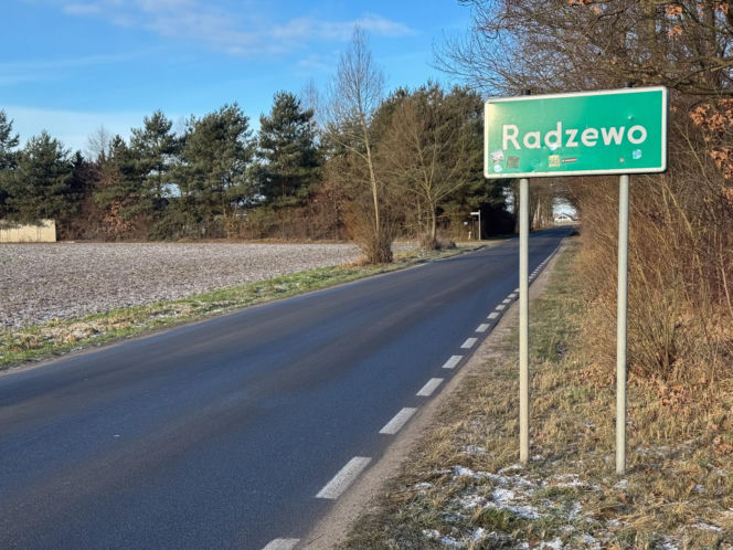 Wiktorek wpadł z mamą do stawu