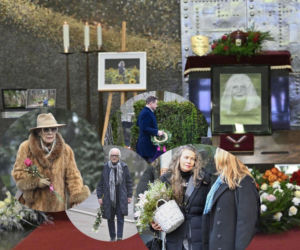 Przyjaciele żegnają Magdę Umer kwiatami. Hołd oddał jej Rafał Trzaskowski. Zjawił się na cmentarzu z nietypową wiązanką