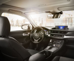 Lexus CT200h lifting 2018