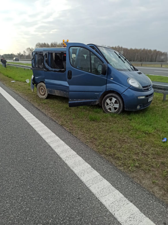 Gigantyczna kraksa na A4 pod Tarnowem! 15 osób poszkodowanych