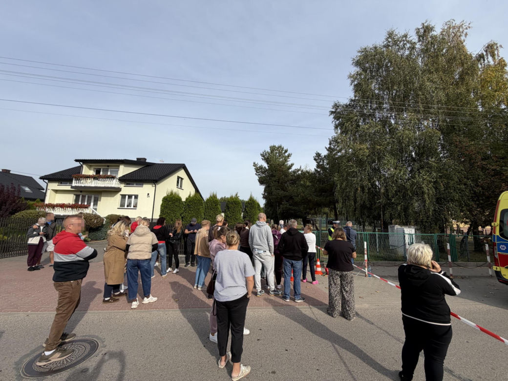 Kolejny atak nożem w szkole! 15-latek ranił trzy osoby, w tym dyrektora. Jedna była reanimowana