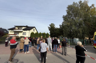 Kolejny atak nożem w szkole! 15-latek ranił trzy osoby, w tym dyrektora. Jedna była reanimowana