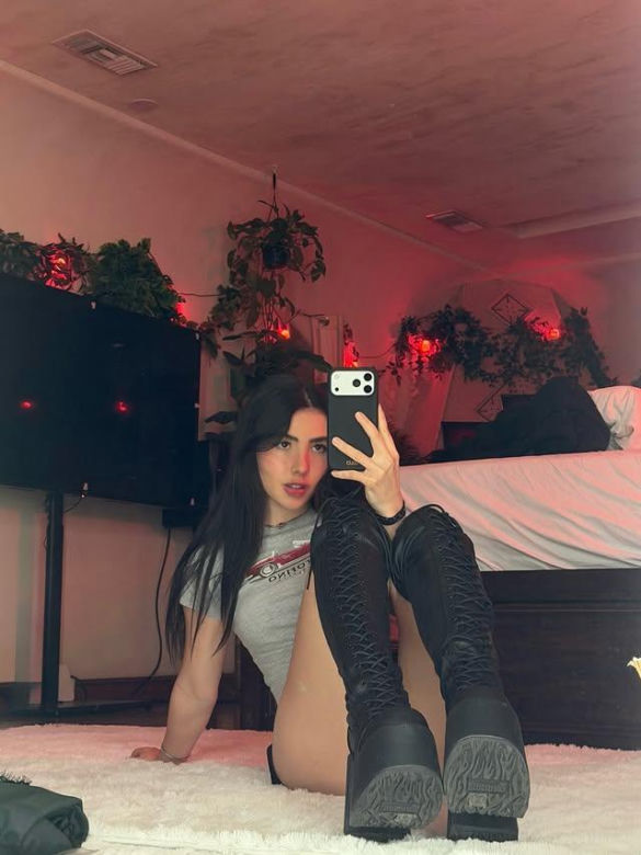 Andrea Botez