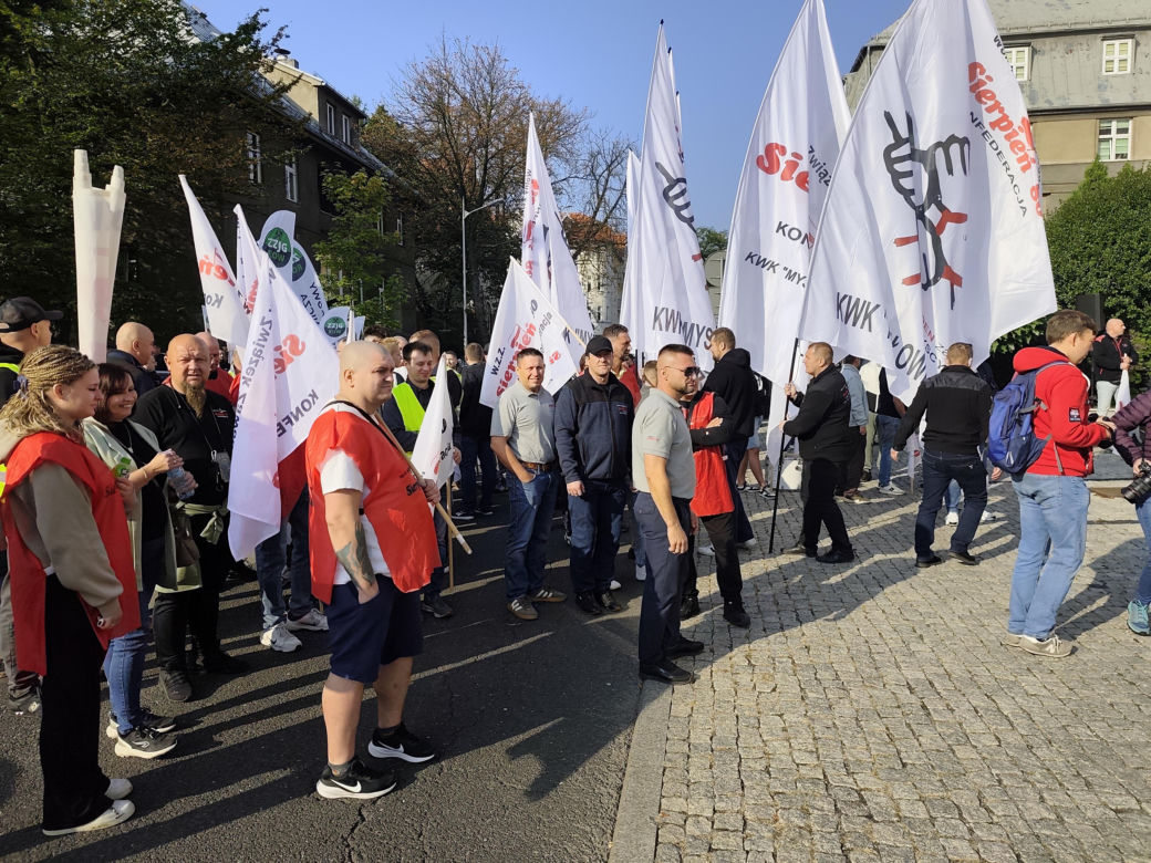Górnicy protestują przeciw zwolnieniom