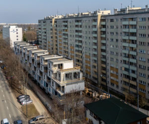 Tak się buduje w Warszawie. Blok stanął tuż przy bloku. Wola Księcia Janusza