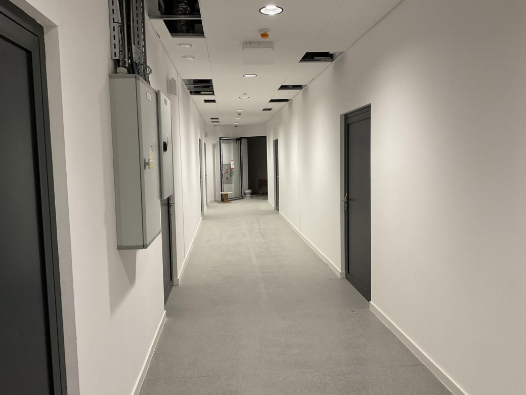 Otwarcie hali Urania coraz bliżej. Zobacz, jak obiekt prezentuje się w środku i na zewnątrz [ZDJĘCIA]