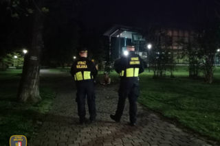 Nazwał strażników miejskimi ku***ami na Facebooku. Nie uwierzysz, jaką dostał karę