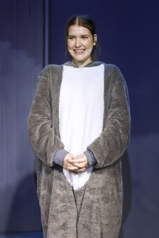 Tak dziś wygląda 16-letnia córka Koroniewskiej i Dowbora. Janina Dowbor podbija teatr