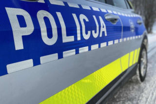 Skandal w szkole na Podlasiu. Nauczycielki wszystko widziały. Młoda kobieta w szkolnej toalecie