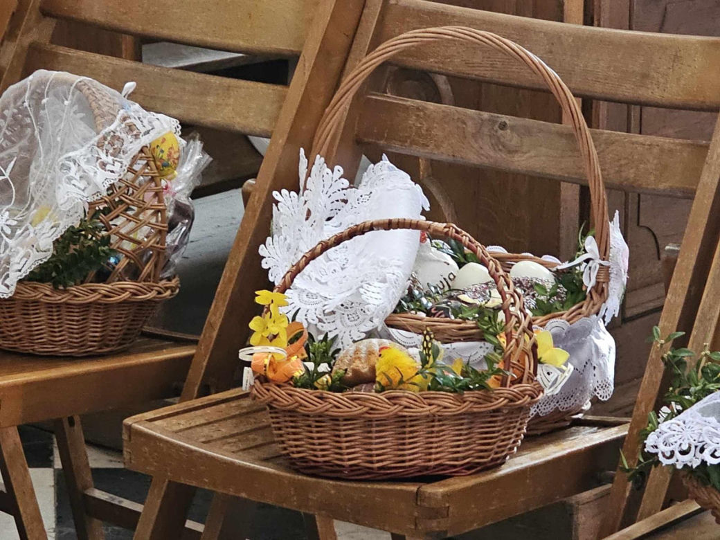 Wielkanocne święcenie pokarmów