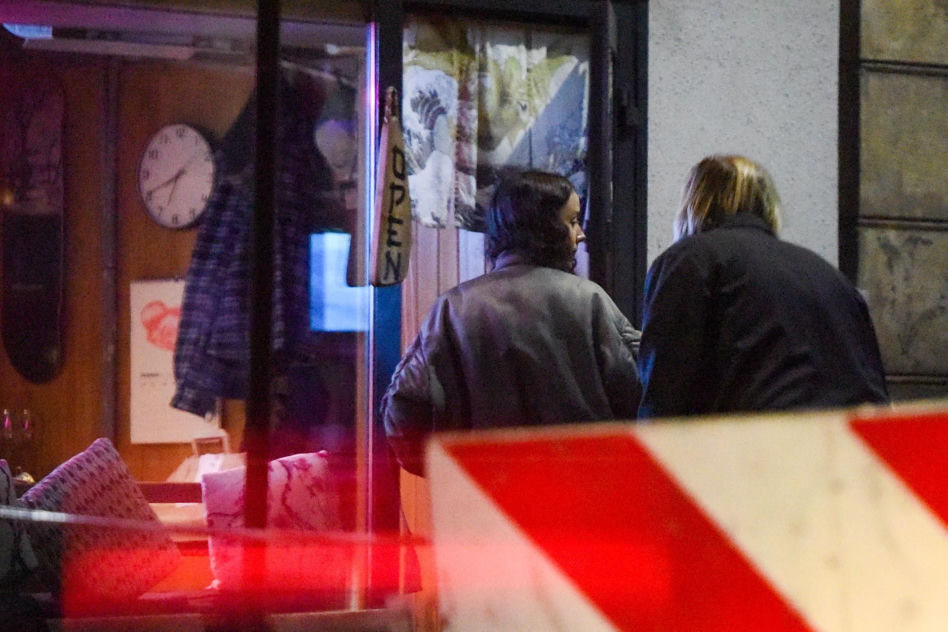 Monika Brodka winko papierosek i taksówka