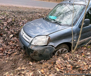 Łódzkie. Wjechał do rowu dwoma samochodami jednego dnia! Pechowiec może nawet trafić za kratki