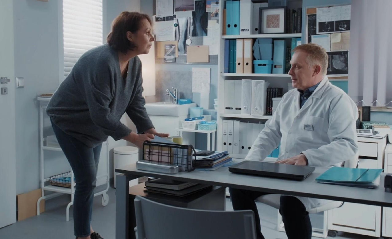 M jak miłość. Marysia (Małgorzata Pieńkowska), Artur Rogowski (Robert Moskwa)