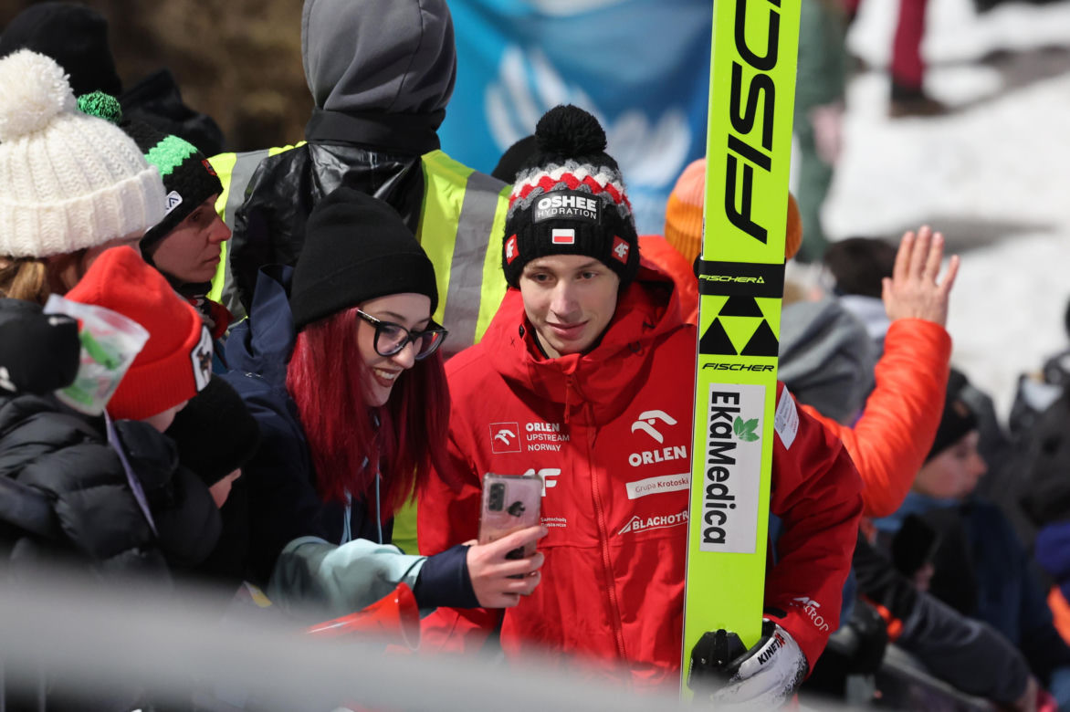 Kacper Tomasiak na T4S