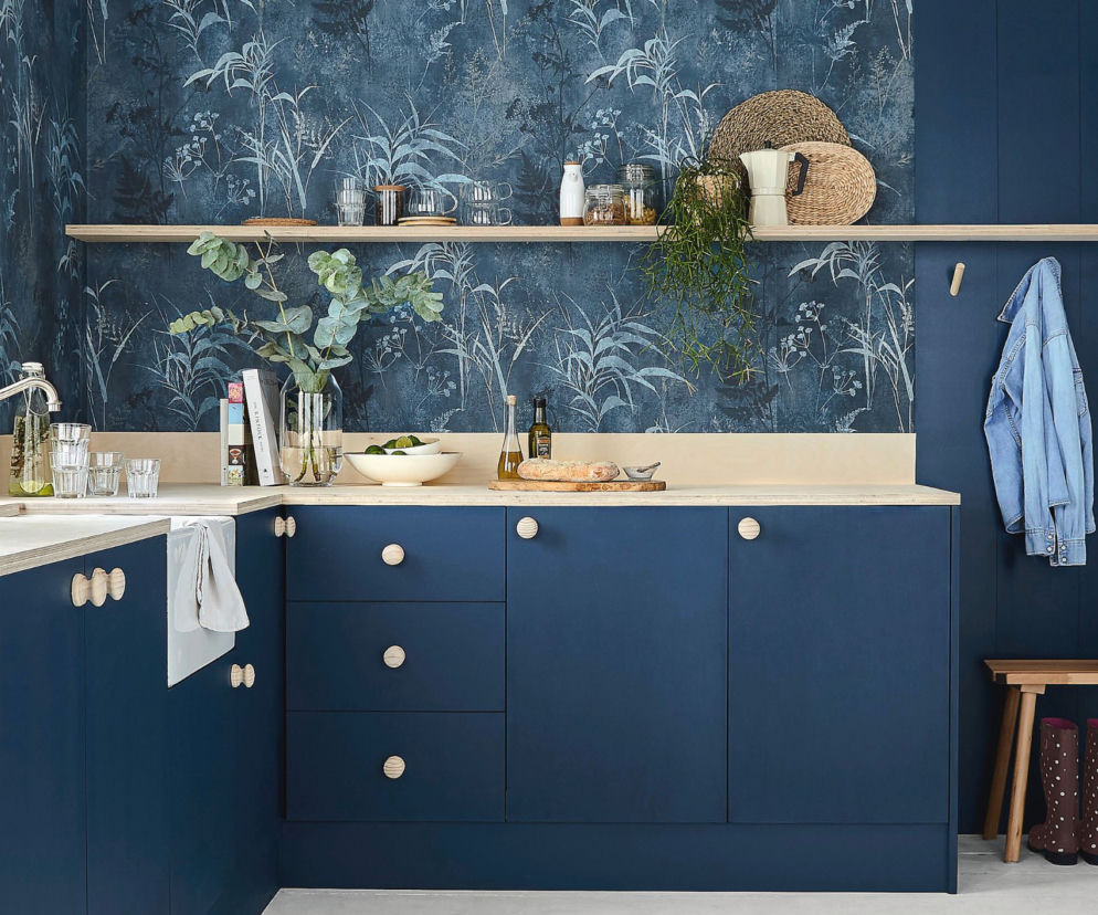 Jaki blat kuchenny wybrać, co na ścianę nad blatem? 20 pomysłów