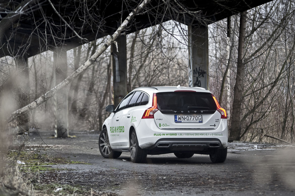 Volvo V60 Plug-in Hybrid Summum AWD