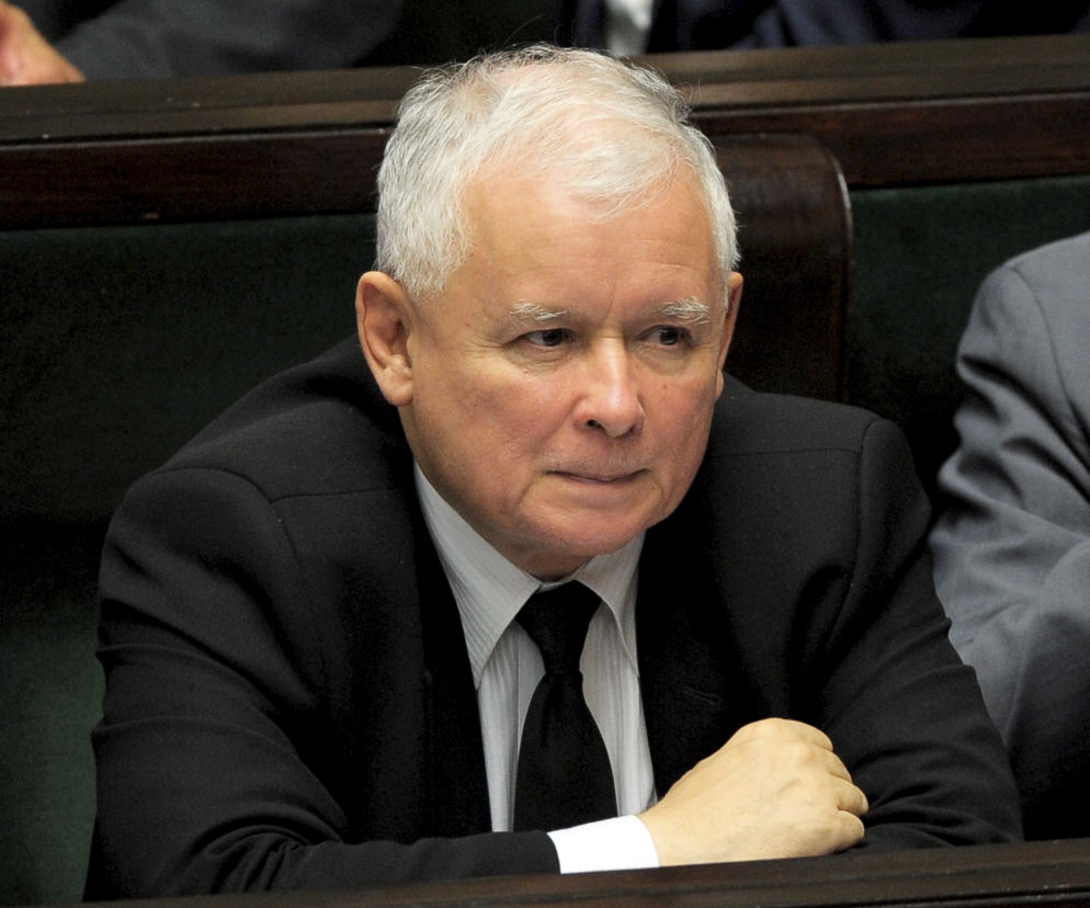 POSŁOWIE I KACZYŃSKI