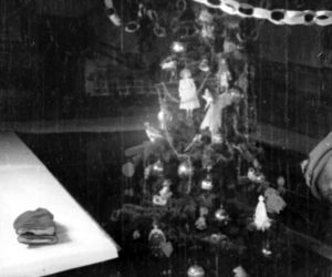 Tak ubierano choinki w PRL-u. Te archiwalne zdjęcia to prawdziwe perełki!