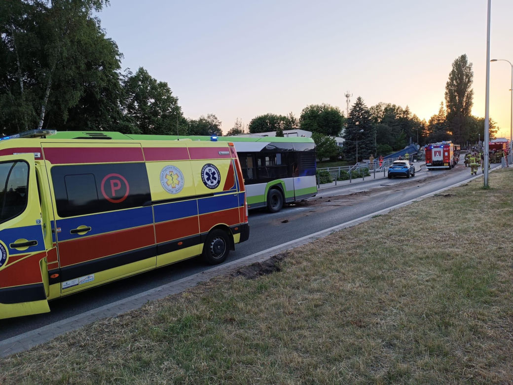 Koszmarny wypadek w Olsztynie. Wiele osób rannych [ZDJĘCIA]