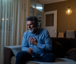 Ryzyko udaru wzrasta aż pięciokrotnie. Eksperci: ten jeden błąd w nocy niszczy serce