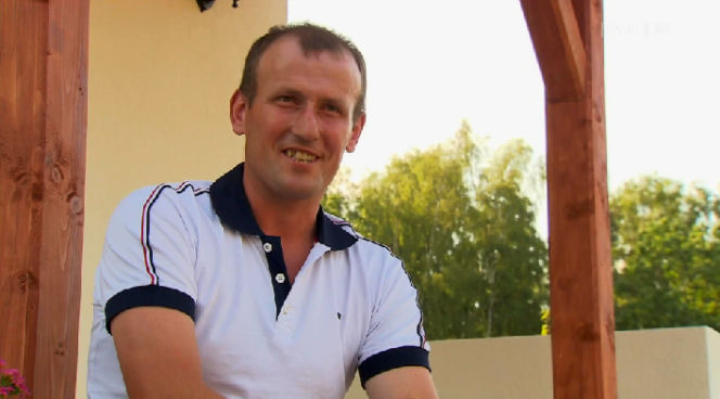 Rolnik szuka żony. Tak mieszka Zbigniew!
