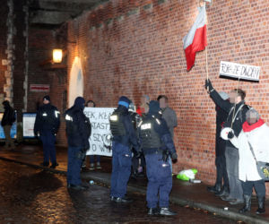 Jarosław Kaczyński odwiedził grób brata i bratowej