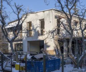 Niekończący się remont sąsiadów Kaczyńskiego