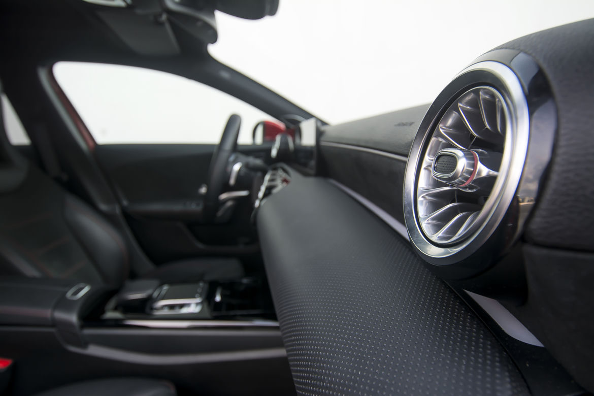 Mercedes-Benz A200 AMG Line