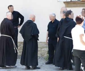 Prezes jedzie na urlop, a potem na operację
