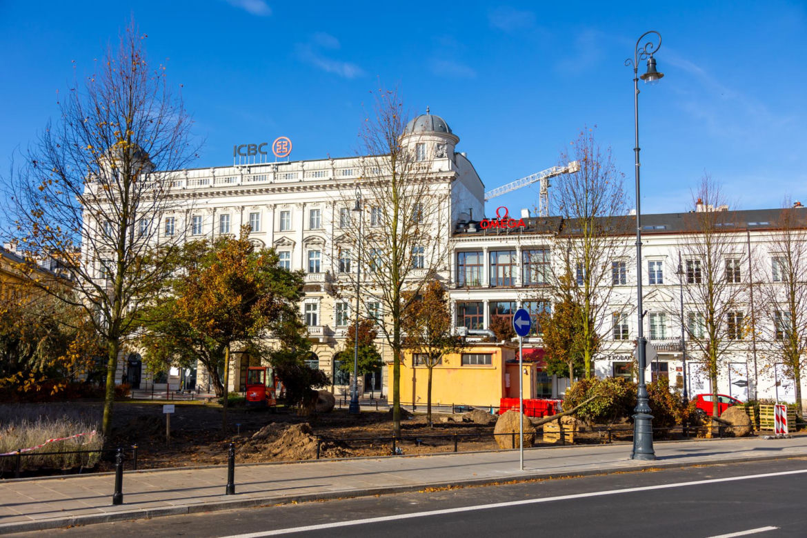 Zmodernizowany Plac Trzech Krzyży