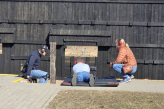 Huk strzałów i tłumy na strzelnicy. Piknik Strzelecki przyciągnął mieszkańców