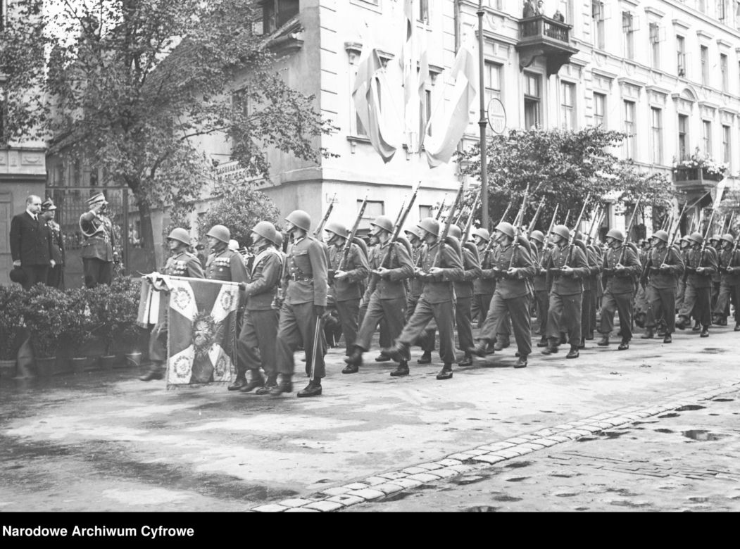 Ul. Długa w Warszawie - 1939 r.